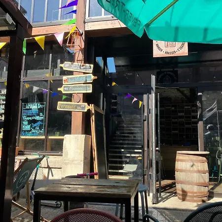 La Terrasse D Aristide *